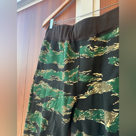 A Bathing Ape Tiger Camo Sweat Pants Joggers - Picture 3 of 11